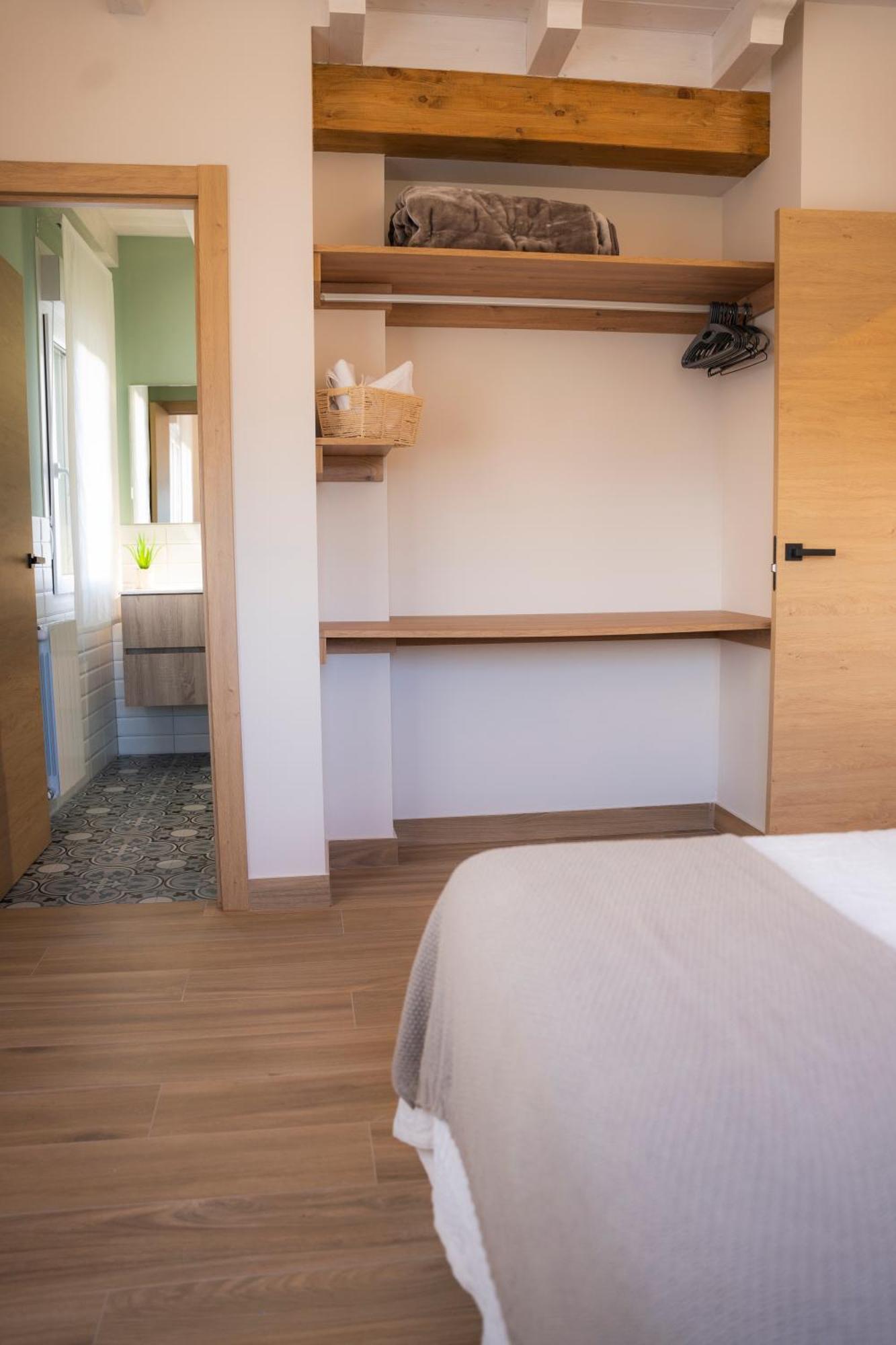 Apartamentos Alto Ubiro Льерганес Экстерьер фото