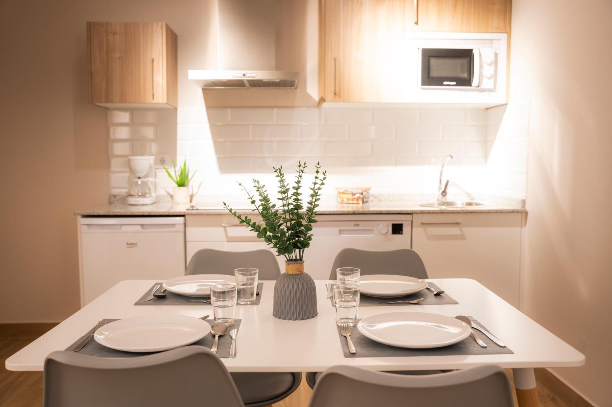 Apartamentos Alto Ubiro Льерганес Экстерьер фото