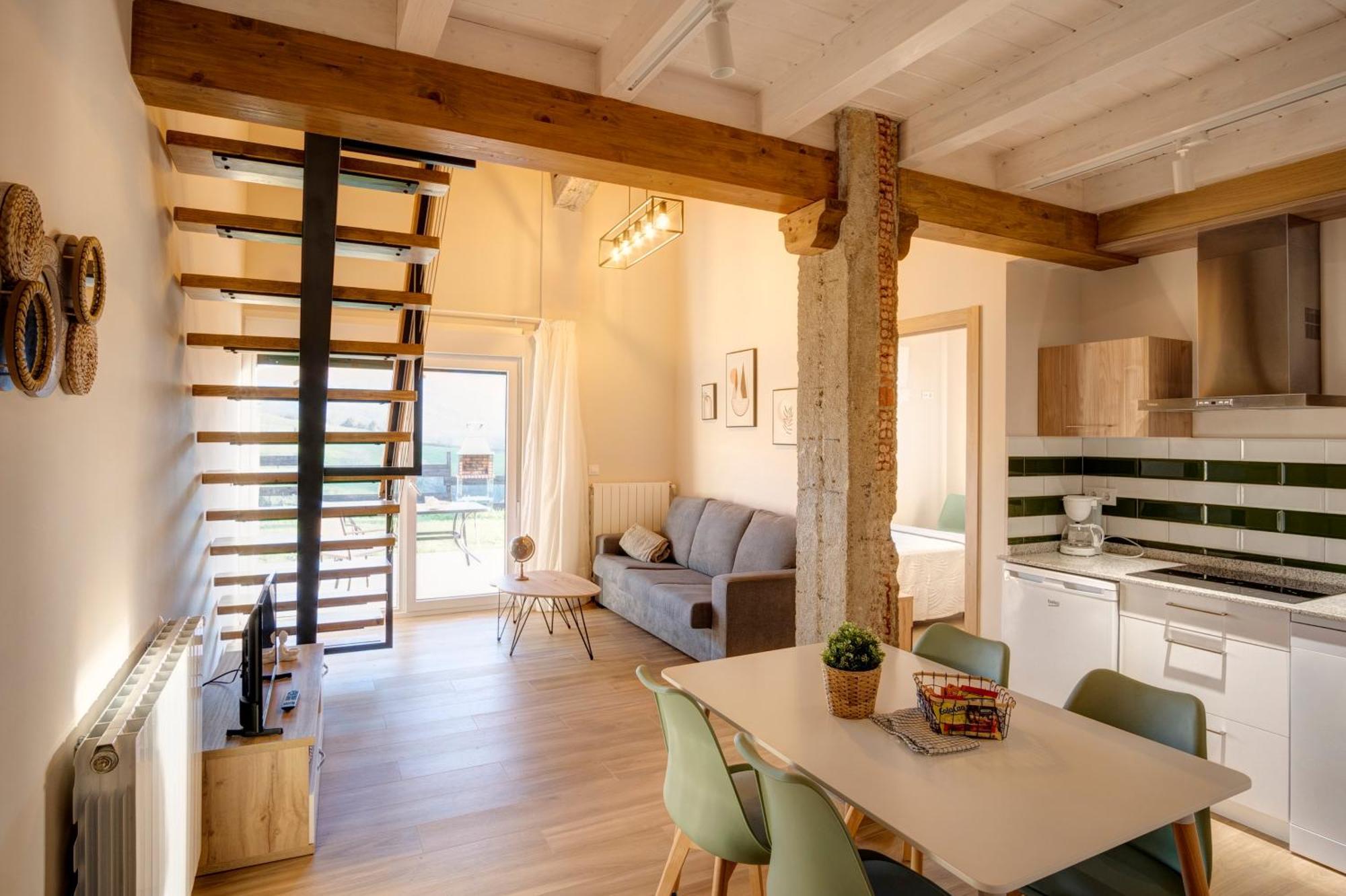 Apartamentos Alto Ubiro Льерганес Экстерьер фото