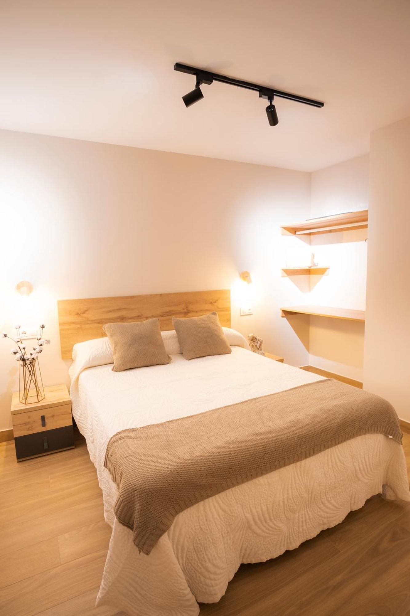 Apartamentos Alto Ubiro Льерганес Экстерьер фото