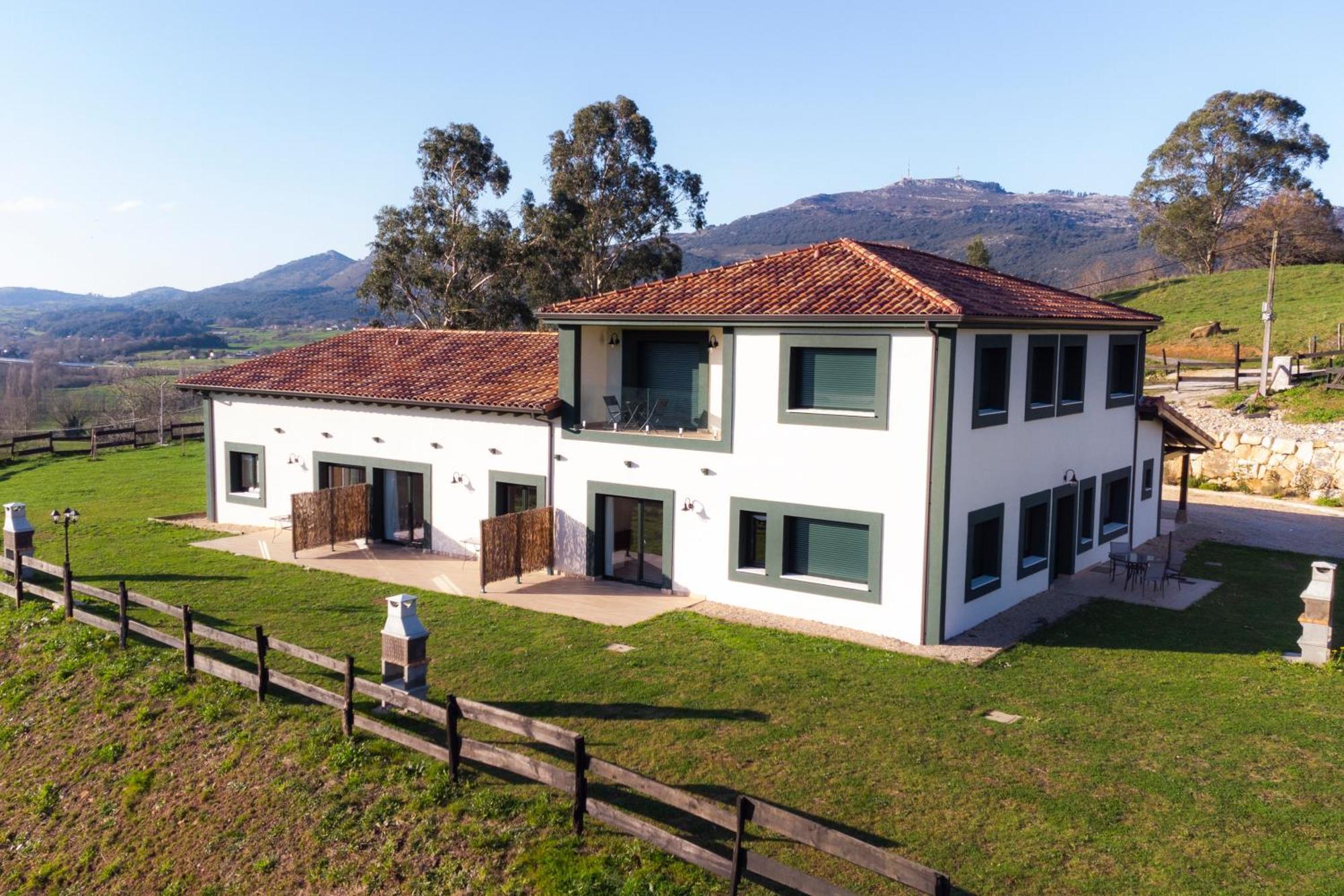 Apartamentos Alto Ubiro Льерганес Экстерьер фото