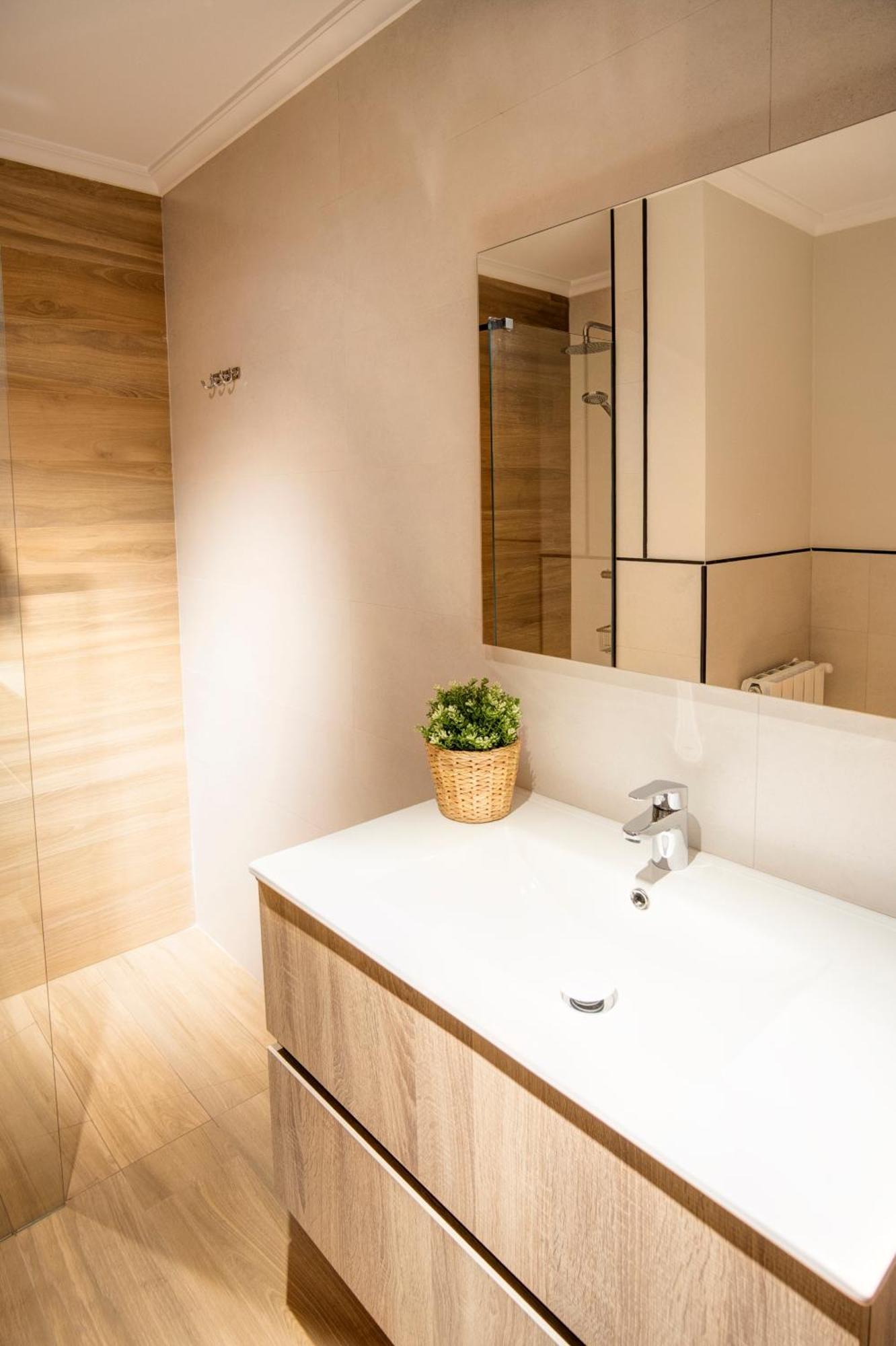 Apartamentos Alto Ubiro Льерганес Экстерьер фото