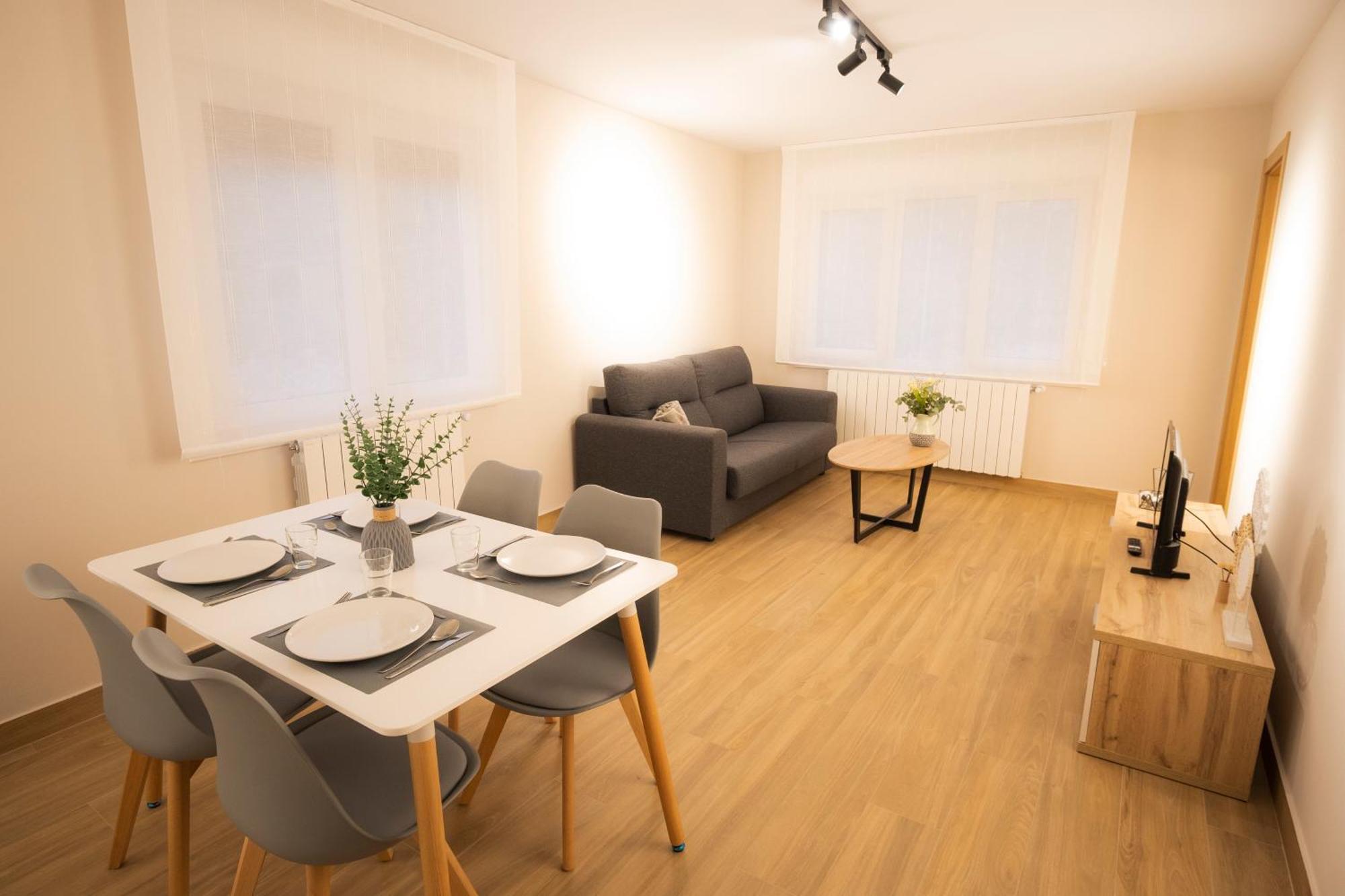 Apartamentos Alto Ubiro Льерганес Экстерьер фото